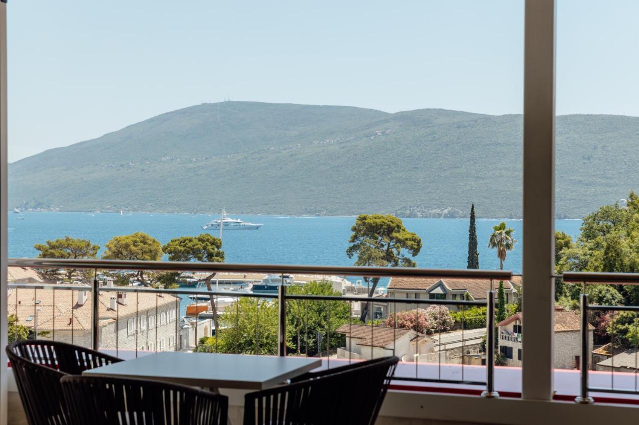 Centar Novi Hotell Herceg Novi Eksteriør bilde