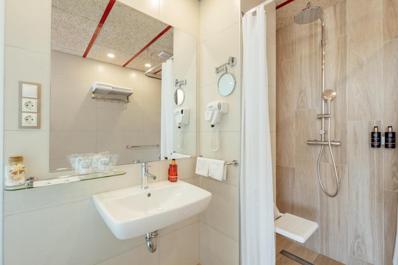 Centar Novi Hotell Herceg Novi Eksteriør bilde