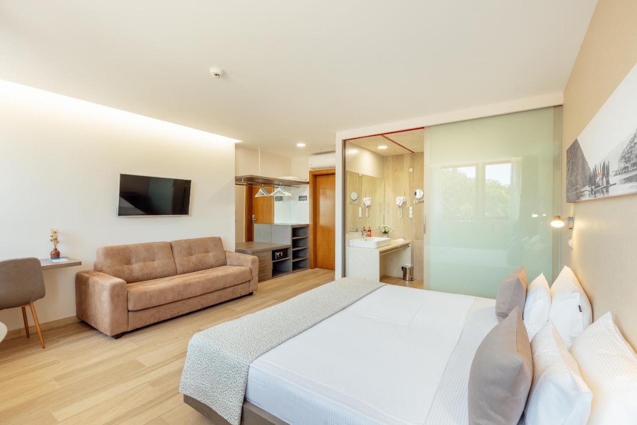 Centar Novi Hotell Herceg Novi Eksteriør bilde