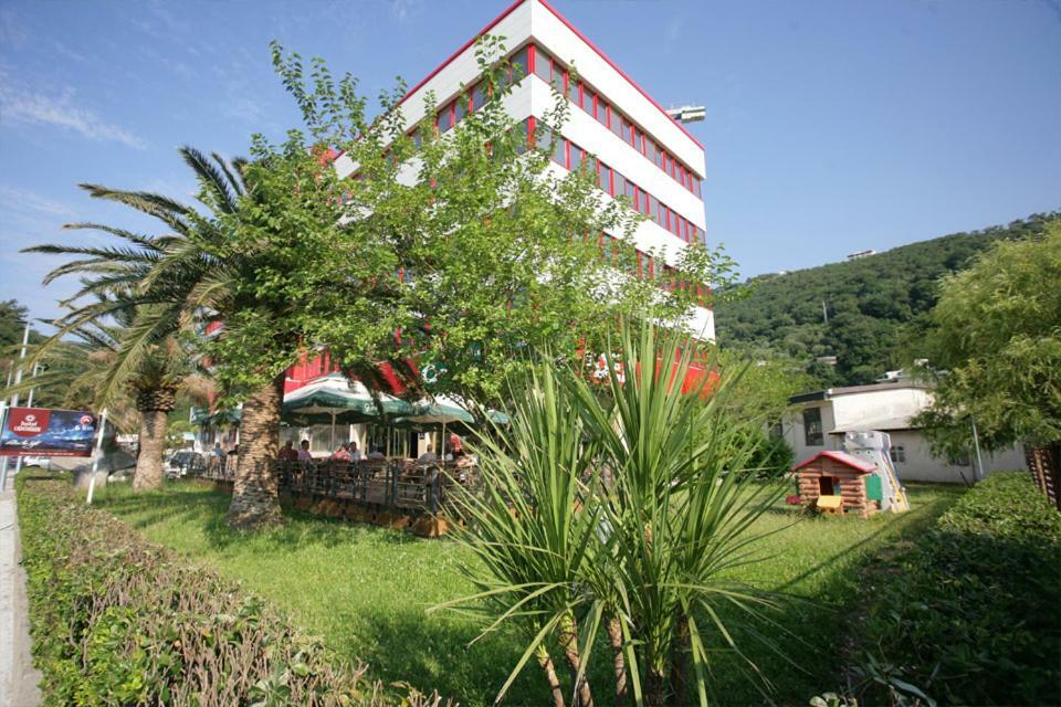 Centar Novi Hotell Herceg Novi Eksteriør bilde