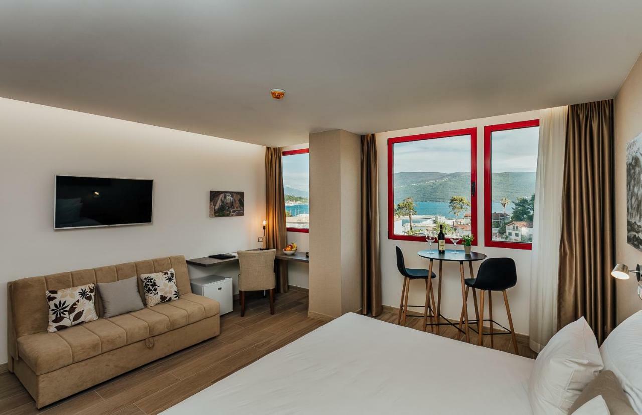 Centar Novi Hotell Herceg Novi Eksteriør bilde