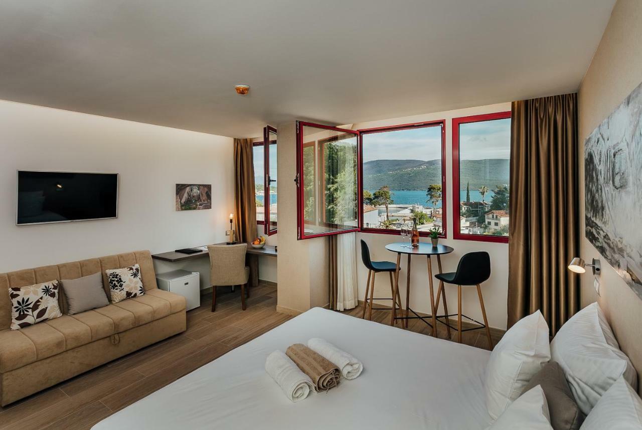 Centar Novi Hotell Herceg Novi Eksteriør bilde