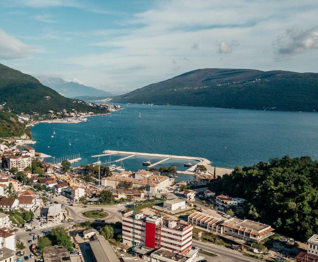Centar Novi Hotell Herceg Novi Eksteriør bilde