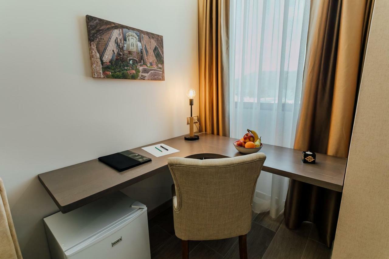 Centar Novi Hotell Herceg Novi Eksteriør bilde