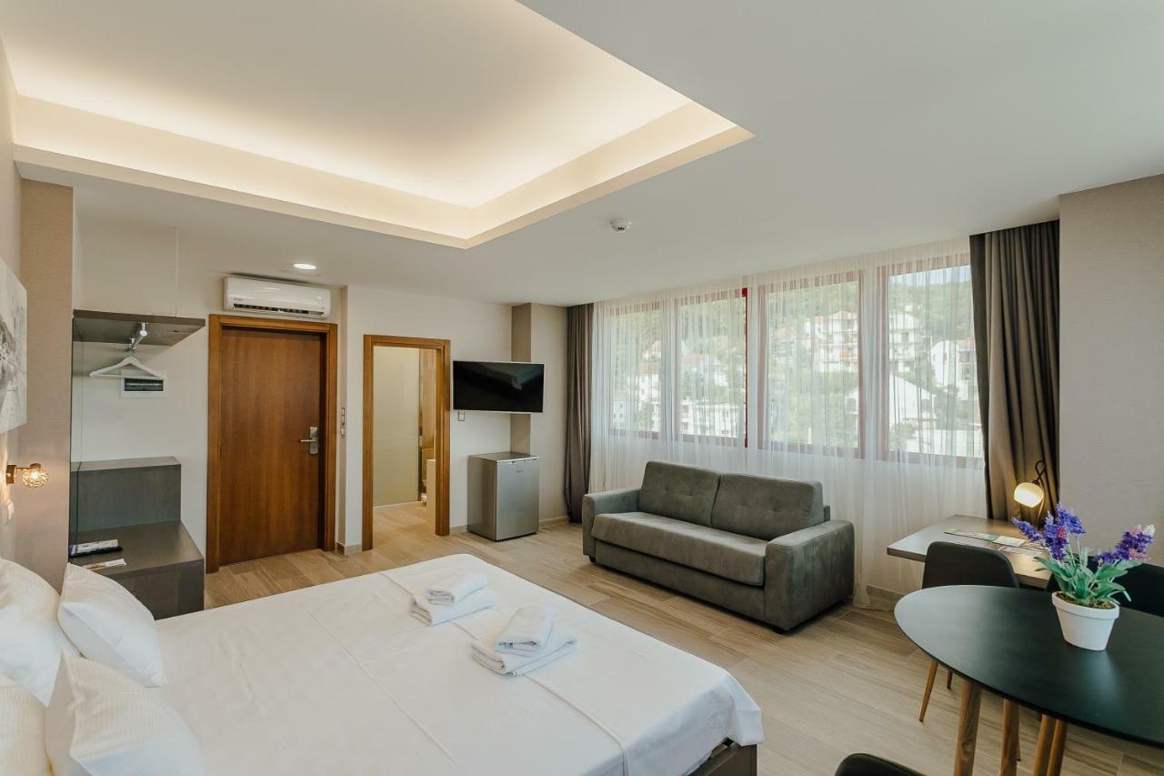 Centar Novi Hotell Herceg Novi Eksteriør bilde
